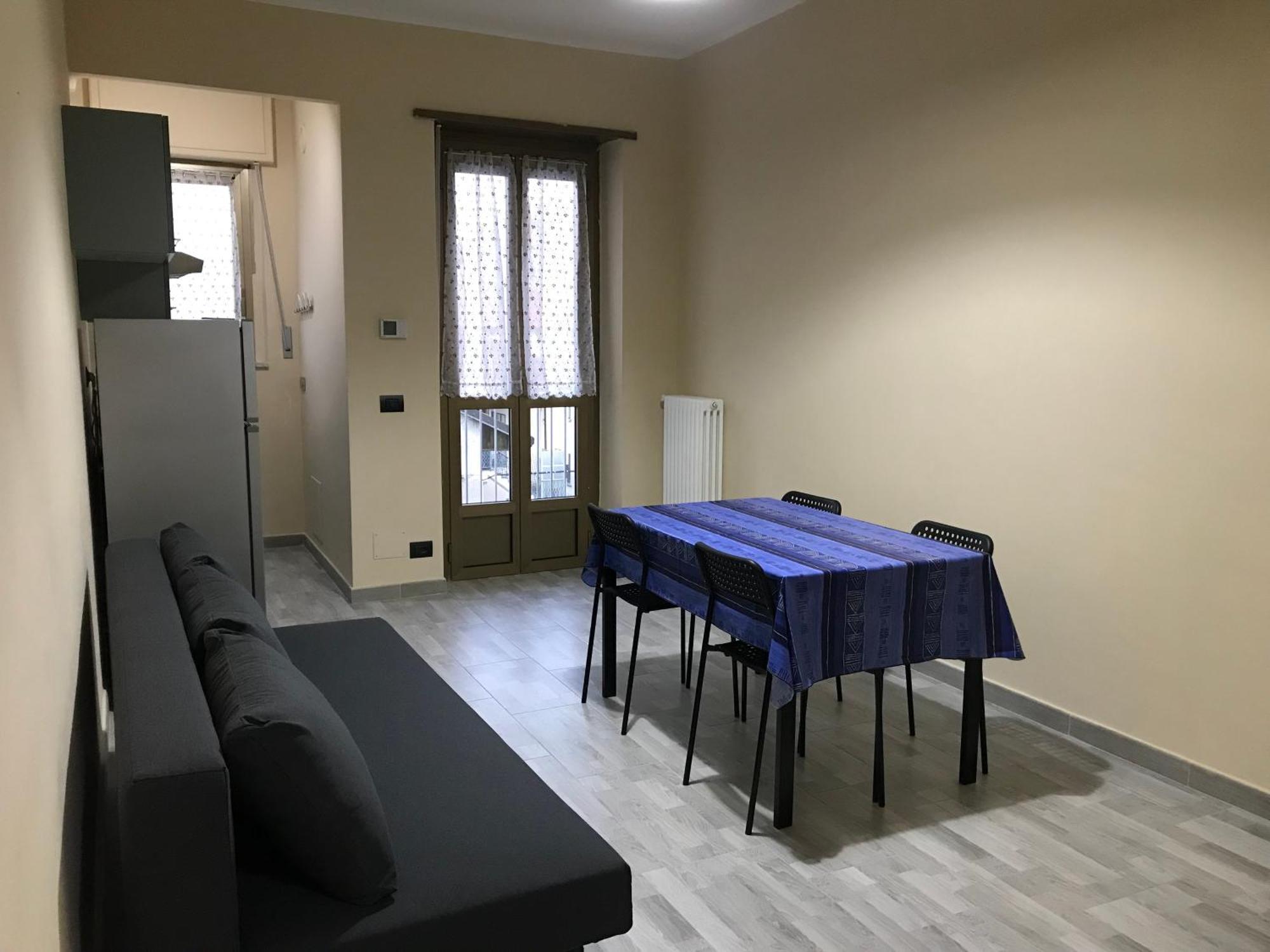 شقة Il Borgo Antico: Vista Su Reggia Di فيناريا ريالي المظهر الخارجي الصورة
